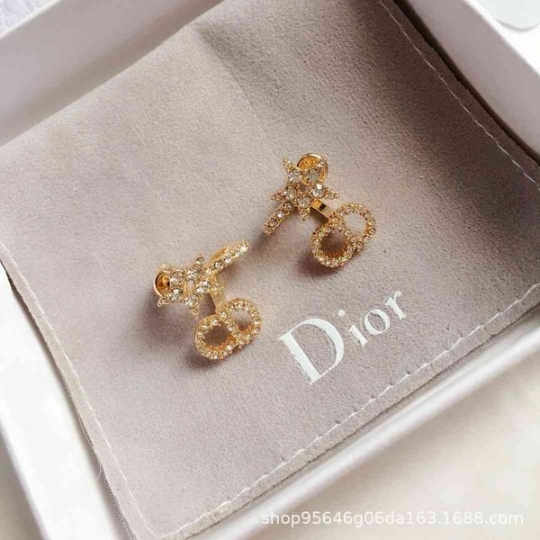 2021 luxury designer jewelry 21 diamond five pointed star letter earrings fashion small net red ear jewelry, Silver
2021 luxury designer jewelry 21 diamond five pointed star letter earrings fashion small net red ear jewelry, Silver
