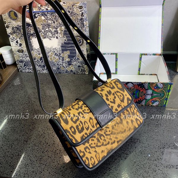 luxury 2021 shoulder bags designer fashion leopard diagonal woman bag wallet handbag
luxury 2021 shoulder bags designer fashion leopard diagonal woman bag wallet handbag