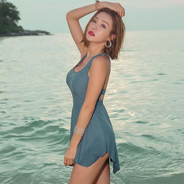 one-piece suits bikinis women 2021 trikinis one piece swimsuit swimwear may korean swim suit fused ladies women's sports covering breas
one-piece suits bikinis women 2021 trikinis one piece swimsuit swimwear may korean swim suit fused ladies women's sports covering breas