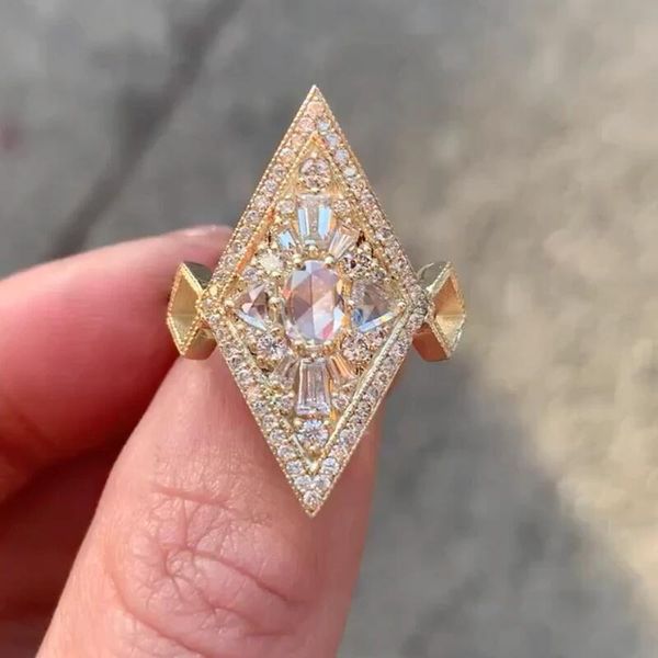 wedding rings elegant rhombus design full of crystal copper geometry for women engagement party jewelry accessories, Slivery;golden
wedding rings elegant rhombus design full of crystal copper geometry for women engagement party jewelry accessories, Slivery;golden