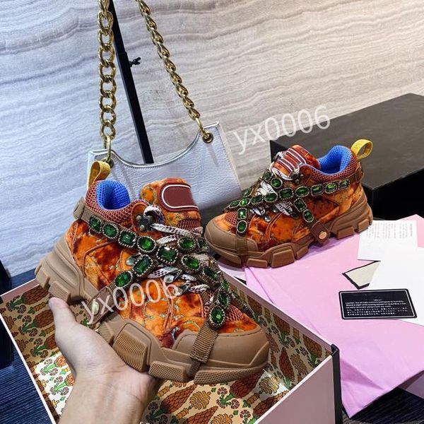 wholesale latest designer 35-40 sports shoes women& leisure limited edition sport shoe shell printed dance shoes milan catwalk rs210101, Red;white
wholesale latest designer 35-40 sports shoes women& leisure limited edition sport shoe shell printed dance shoes milan catwalk rs210101, Red;white