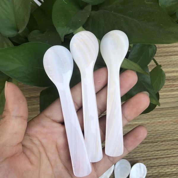 disposable flatware caviar spoons 9cm shell spoon mother of pearl w round handle for egg ice cream coffee restaurant serving
disposable flatware caviar spoons 9cm shell spoon mother of pearl w round handle for egg ice cream coffee restaurant serving