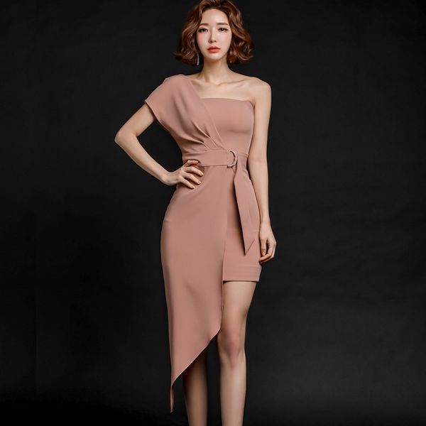 spring korea women's one-shoulder solid occasion party bodycon irregular high waist slim dress female 210529, Black;gray
spring korea women's one-shoulder solid occasion party bodycon irregular high waist slim dress female 210529, Black;gray