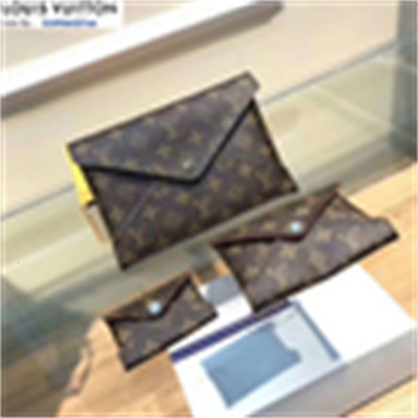 pouches brand designer phone luxury m62034 three holders piece handbag card women real leather key long wallets chain cases wallet purse clu, Red;black
pouches brand designer phone luxury m62034 three holders piece handbag card women real leather key long wallets chain cases wallet purse clu, Red;black