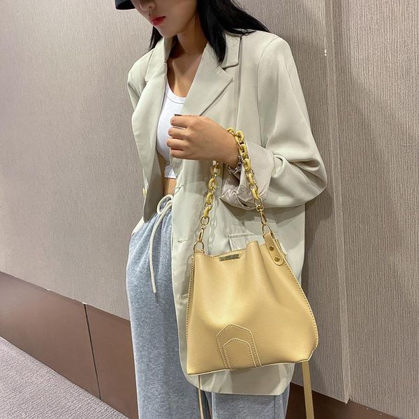 cross-border bags bucket shoulder pu fashion messenger bag 2021 women texture new chain double isxvm
cross-border bags bucket shoulder pu fashion messenger bag 2021 women texture new chain double isxvm