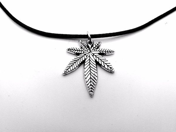 pendant necklaces 10pcs- european american canada jamaica necklace african plants tree foliage leaves leather rope, Silver
pendant necklaces 10pcs- european american canada jamaica necklace african plants tree foliage leaves leather rope, Silver