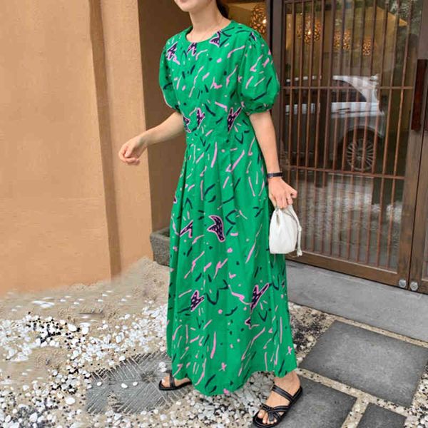 casual dresses korean version of the summer retro elegant round neck abstract graffiti pleating design waist thin bubble sleeve dr, Black;gray
casual dresses korean version of the summer retro elegant round neck abstract graffiti pleating design waist thin bubble sleeve dr, Black;gray