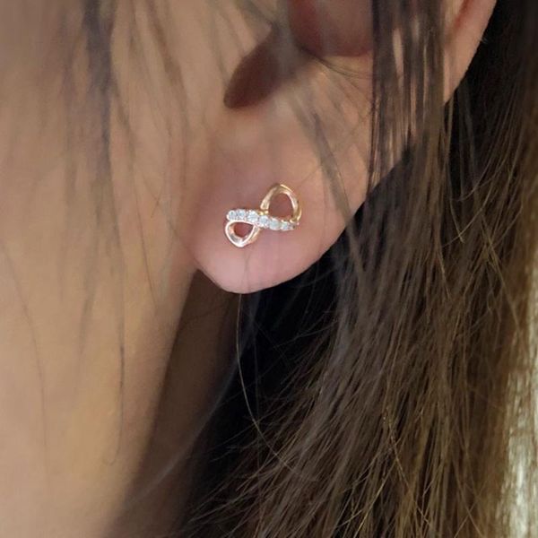 stud simple fashion number 8 shaped earrings for women metal colors party daily wear statement jewelry drop, Golden;silver
stud simple fashion number 8 shaped earrings for women metal colors party daily wear statement jewelry drop, Golden;silver