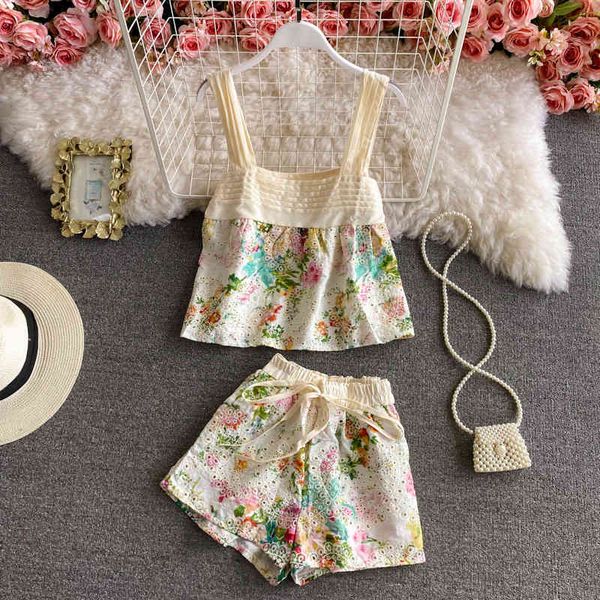 summer sets backless floral print hollow out embroidered camisole strap high waist wide leg shorts fashion retro 210429, White
summer sets backless floral print hollow out embroidered camisole strap high waist wide leg shorts fashion retro 210429, White