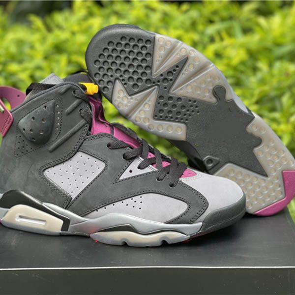 2021 release 6s bordeaux basketball shoes jumpman 6 black white multicolor tongue fashion trainers real suede luxurys designer sneakers with
2021 release 6s bordeaux basketball shoes jumpman 6 black white multicolor tongue fashion trainers real suede luxurys designer sneakers with