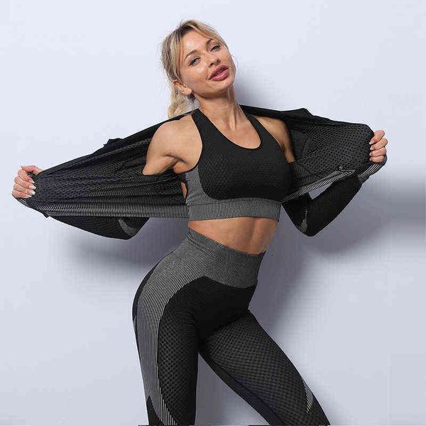 women's tracksuits selling seamls knitted yoga cloth women's bra pants coat three piece outdoor sports fitns suit, Gray
women's tracksuits selling seamls knitted yoga cloth women's bra pants coat three piece outdoor sports fitns suit, Gray