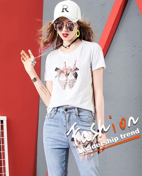 women's two piece pants 2021 summer clothing sets and 3d shoes sequins cotton t-shirts + skinny denim jeans 2pcs suits outfits, White
women's two piece pants 2021 summer clothing sets and 3d shoes sequins cotton t-shirts + skinny denim jeans 2pcs suits outfits, White