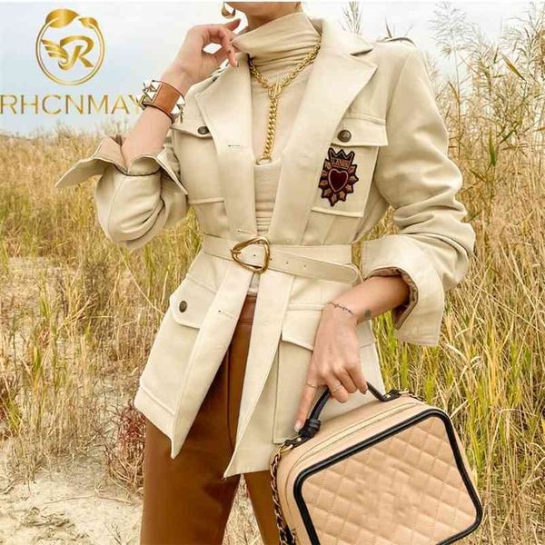 runway elegant women high street long sleeve coat beige solid button pocket sash chic embroidery single-breasted jack 210520, Black;brown
runway elegant women high street long sleeve coat beige solid button pocket sash chic embroidery single-breasted jack 210520, Black;brown