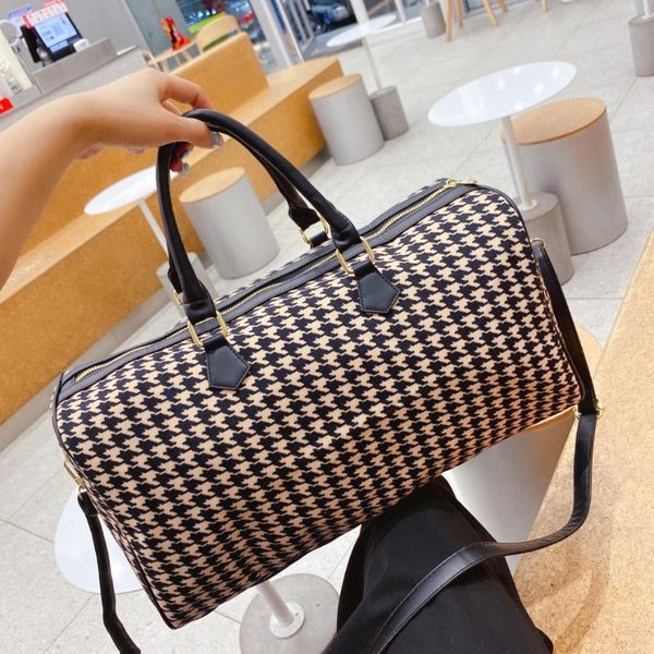 duffel bags large capacity travel bag fashion men fitness waterproof handbag female sports shoulder women weekend gym
duffel bags large capacity travel bag fashion men fitness waterproof handbag female sports shoulder women weekend gym