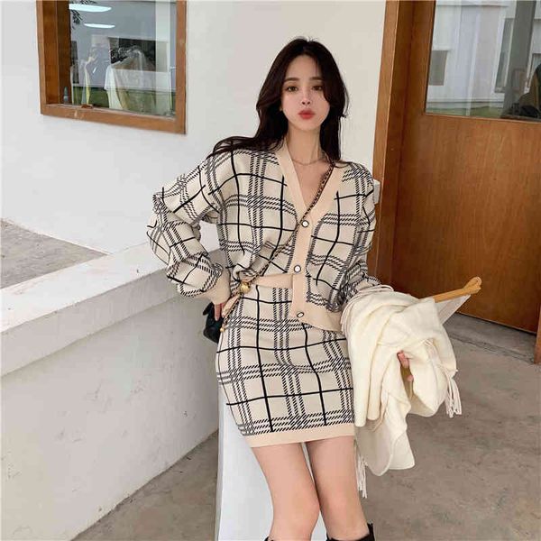 fashion explosion style skirt trendy plaid long sleeve cardigan + bag short suit women 210429, White
fashion explosion style skirt trendy plaid long sleeve cardigan + bag short suit women 210429, White