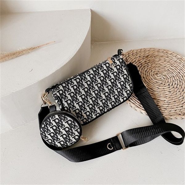 factory store shop women's bag korean version new armpit bag fashion printed single shoulder two-piece set leisure fashion messenger up
factory store shop women's bag korean version new armpit bag fashion printed single shoulder two-piece set leisure fashion messenger up