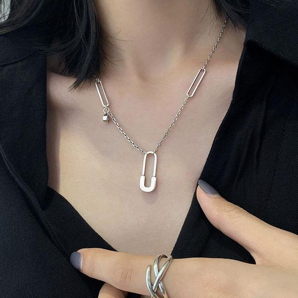 chains 925 sterling silver paper clip pendant necklace unique design pin clavicle chain female simple temperament jewelry
chains 925 sterling silver paper clip pendant necklace unique design pin clavicle chain female simple temperament jewelry