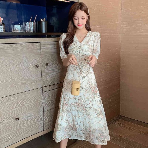 arrival summer women luxury short sleeves v neck flower embroidery a line casual office dresses 210514, Black;gray
arrival summer women luxury short sleeves v neck flower embroidery a line casual office dresses 210514, Black;gray