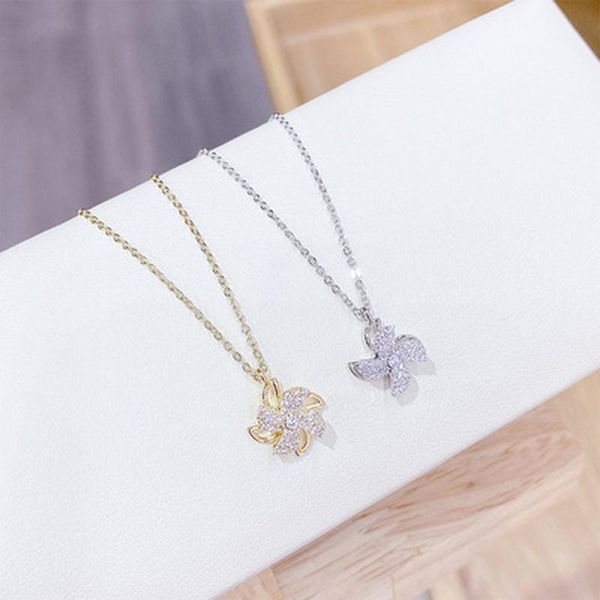 pendant necklaces 2021 copper zircon rotatable windmill necklace gold-plated simple fashion clavicle chain for girlfriend gift jewelry, Silver
pendant necklaces 2021 copper zircon rotatable windmill necklace gold-plated simple fashion clavicle chain for girlfriend gift jewelry, Silver