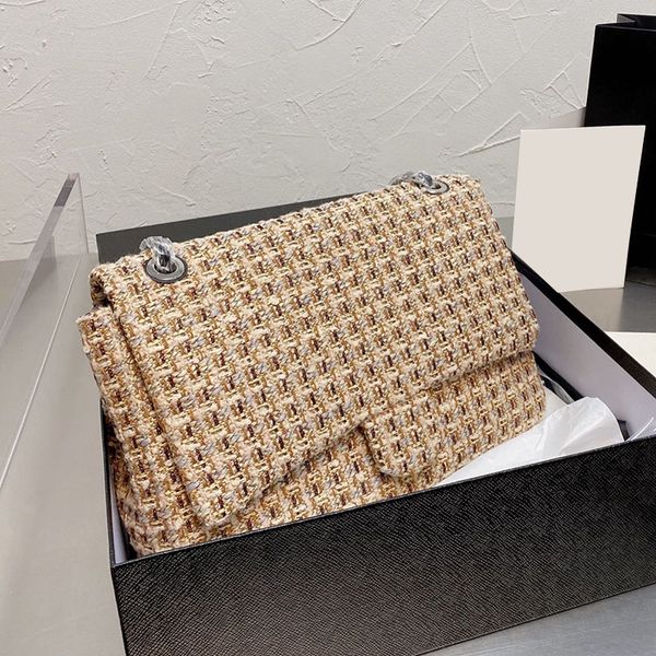 2021 winter autumn f/w france women classic flap tweed bags brave silver metal hardware large capacity travel it fashion famous designer lux
2021 winter autumn f/w france women classic flap tweed bags brave silver metal hardware large capacity travel it fashion famous designer lux