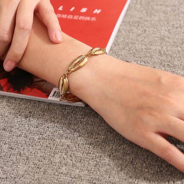 charm bracelets boho fashion multi layer gold color conch shell pendants bracelet for women ocean seashell beach jewelry, Golden;silver
charm bracelets boho fashion multi layer gold color conch shell pendants bracelet for women ocean seashell beach jewelry, Golden;silver