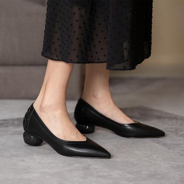 chaussure femme elegant women's shoes 2021 spring quality woman heels genuine leather thick party wedding pumps dress, Black
chaussure femme elegant women's shoes 2021 spring quality woman heels genuine leather thick party wedding pumps dress, Black