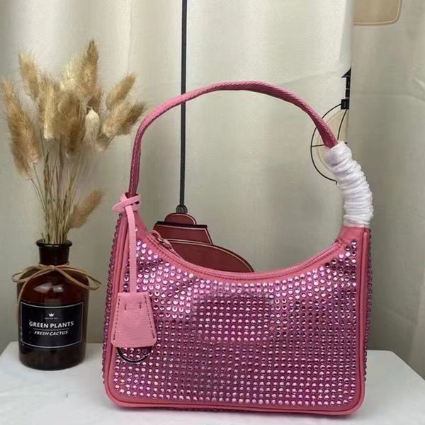 2021 womens shoulder bags handbags luxurys designer nylon purse with diamond desgin 752996514 totes
2021 womens shoulder bags handbags luxurys designer nylon purse with diamond desgin 752996514 totes