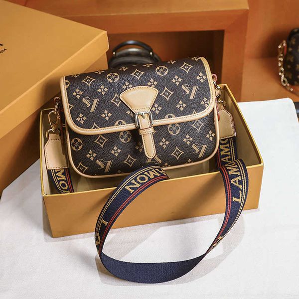 luxury handbags small 2021 fashion msenger women's printed shoulder advanced feeling foreign style small square bag
luxury handbags small 2021 fashion msenger women's printed shoulder advanced feeling foreign style small square bag