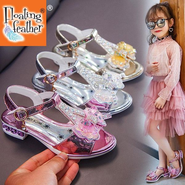 sandals size 26-36 crystal shiny bowknot princess for girls soft sole beach shoes children non-slip light kids, Black;red
sandals size 26-36 crystal shiny bowknot princess for girls soft sole beach shoes children non-slip light kids, Black;red