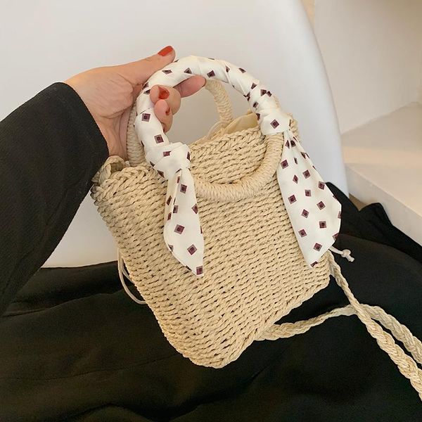 evening bags niche design bag women's all-match 2021 fashion messenger summer handbag straw woven bucket shoulder width: 20cm 
evening bags niche design bag women's all-match 2021 fashion messenger summer handbag straw woven bucket shoulder width: 20cm