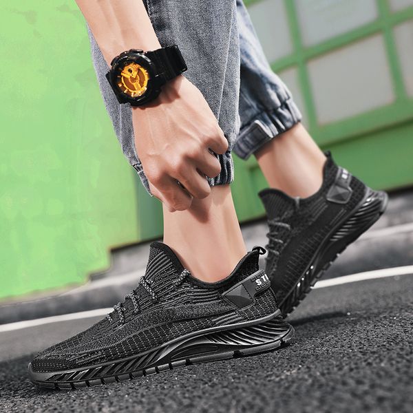 2021 classic comfortable running shoes for mens breathable men's athletic shoes fly weave jogging shoe lightweight fashion black white
2021 classic comfortable running shoes for mens breathable men's athletic shoes fly weave jogging shoe lightweight fashion black white