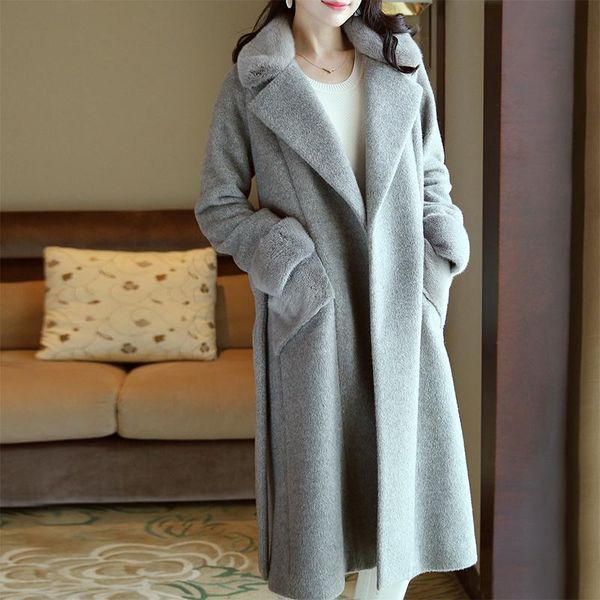 women's fur & faux arlenesain double-sided cashmere midi coat with tone-on-tone mink collar and cuffs, Black
women's fur & faux arlenesain double-sided cashmere midi coat with tone-on-tone mink collar and cuffs, Black