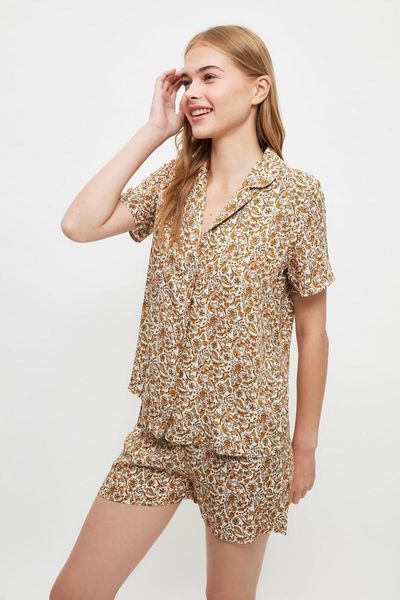 men's sleepwear trendyol flower pattern woven pajamas set thmss21pt1534, Black;brown
men's sleepwear trendyol flower pattern woven pajamas set thmss21pt1534, Black;brown