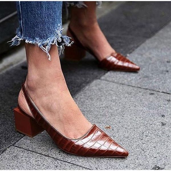 dress shoes women's 2021 point toe pumps mid heels slingback summer female sandals vintage patent leather ladies party, Black
dress shoes women's 2021 point toe pumps mid heels slingback summer female sandals vintage patent leather ladies party, Black