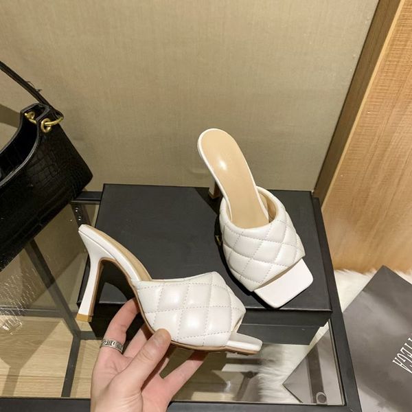 40% discount italy designer luxury classic slippers fashion style versatile women sandal ace shoes high-end original single leather high-hee, Black
40% discount italy designer luxury classic slippers fashion style versatile women sandal ace shoes high-end original single leather high-hee, Black