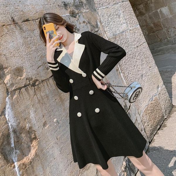 casual dresses 2021 autumn winter sweater dress elegant women hit color notched neck double-breasted knitted ol black jumper p-286, Black;gray
casual dresses 2021 autumn winter sweater dress elegant women hit color notched neck double-breasted knitted ol black jumper p-286, Black;gray