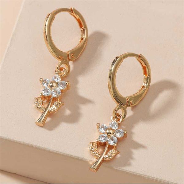 dangle & chandelier creative trend inlaid flower ear buckle ins style gorgeous retro temperament women's earrings fashion fine jewelry, Silver
dangle & chandelier creative trend inlaid flower ear buckle ins style gorgeous retro temperament women's earrings fashion fine jewelry, Silver