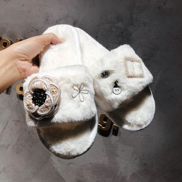slippers perfume flower fur slippers women plush flip flops camellia pearl beading sandals pantufas cozy home slides 8um9, Black
slippers perfume flower fur slippers women plush flip flops camellia pearl beading sandals pantufas cozy home slides 8um9, Black