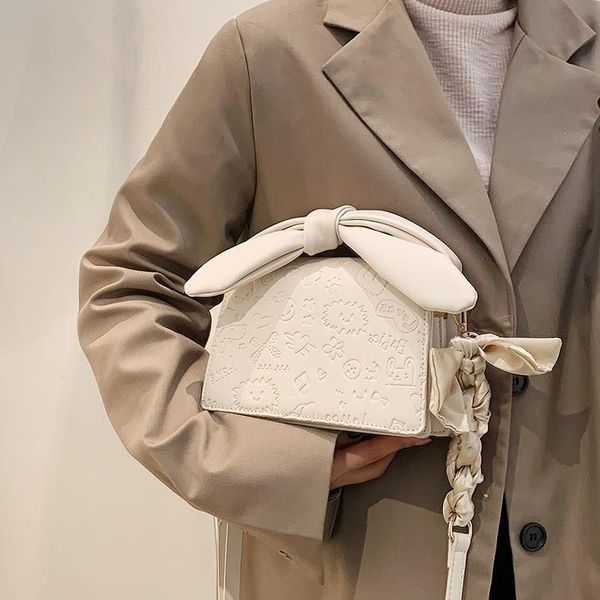 niche design all-match western-style handbags 2021 fashion crossbody models portable square bag waist bags
niche design all-match western-style handbags 2021 fashion crossbody models portable square bag waist bags