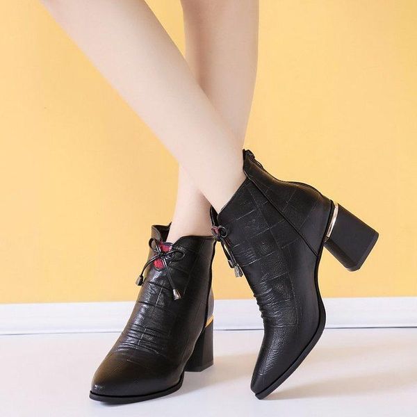 boots 2021 autumn and winter korean short women's thick heel plush leather fashion high heelpointed women, Black
boots 2021 autumn and winter korean short women's thick heel plush leather fashion high heelpointed women, Black