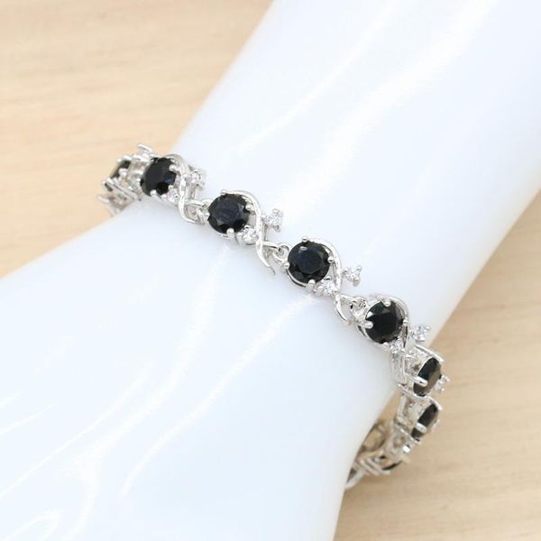 link, chain dubai mysterious black zirconia silver color bracelet for women birthday 4 colors available wedding jewelry gift 18cm
link, chain dubai mysterious black zirconia silver color bracelet for women birthday 4 colors available wedding jewelry gift 18cm