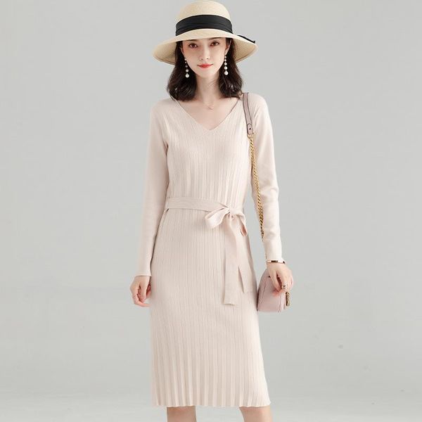 casual dresses 2021 women's dress autumn winter korean pleated v-neck knitted women mid-length base sweater vestidos mujer belt q249, Black;gray
casual dresses 2021 women's dress autumn winter korean pleated v-neck knitted women mid-length base sweater vestidos mujer belt q249, Black;gray