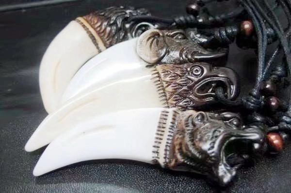 16 pcs retro lion tiger hawk hand keychain creative couple personality punk hip hop men women party key ring jewelry, Slivery;golden
16 pcs retro lion tiger hawk hand keychain creative couple personality punk hip hop men women party key ring jewelry, Slivery;golden