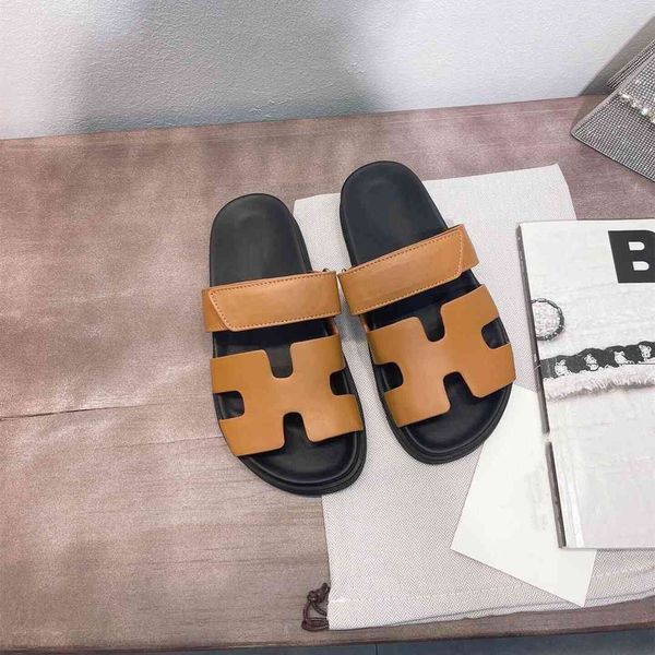 21 spring and summer new leather h slippers fashion flat bottom british high end guangzhou sandals zlh, Black
21 spring and summer new leather h slippers fashion flat bottom british high end guangzhou sandals zlh, Black