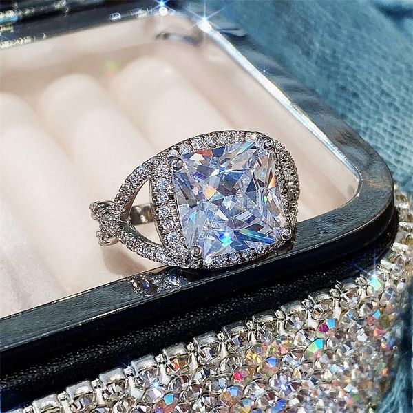 wedding rings caoshi brilliant zirconia finger for women luxury female party accessories high-quality anniversary gift delicate jewelry, Slivery;golden
wedding rings caoshi brilliant zirconia finger for women luxury female party accessories high-quality anniversary gift delicate jewelry, Slivery;golden