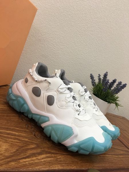 2021 new women oblique technical canvas textured letter print lace-up sneaker men white black two-tone rubber sole casual shoes, Red;white
2021 new women oblique technical canvas textured letter print lace-up sneaker men white black two-tone rubber sole casual shoes, Red;white