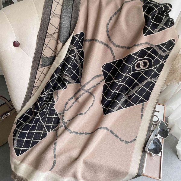 design warm thickened double-sided bib air conditioning shawl scarf women 2021 imitation cashmere short beard tassel versatile decoration hb, Blue;gray
design warm thickened double-sided bib air conditioning shawl scarf women 2021 imitation cashmere short beard tassel versatile decoration hb, Blue;gray