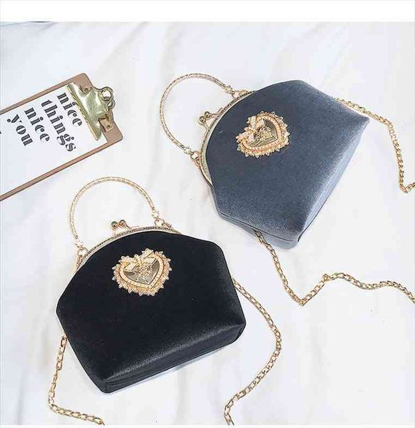 female velvet pearl handbag evening bag vintage velour heart design wedding party bride clutch purse
female velvet pearl handbag evening bag vintage velour heart design wedding party bride clutch purse