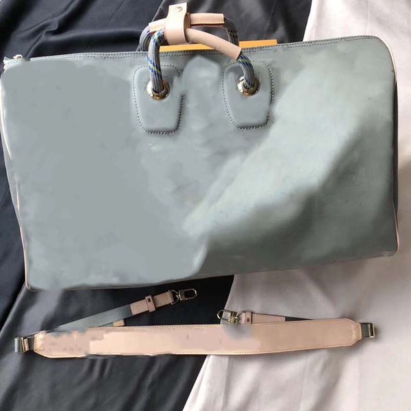 new fashionable men travel bag luxury crossbody chain bags fashion small messenger designer handbags leather 43886-s1, Red;black
new fashionable men travel bag luxury crossbody chain bags fashion small messenger designer handbags leather 43886-s1, Red;black