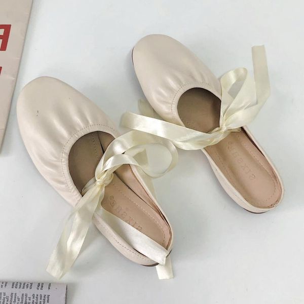 nice summer women ballet slippers flat heels soft light laze shoes for woman leisure walking female dancing dress flats, Black
nice summer women ballet slippers flat heels soft light laze shoes for woman leisure walking female dancing dress flats, Black